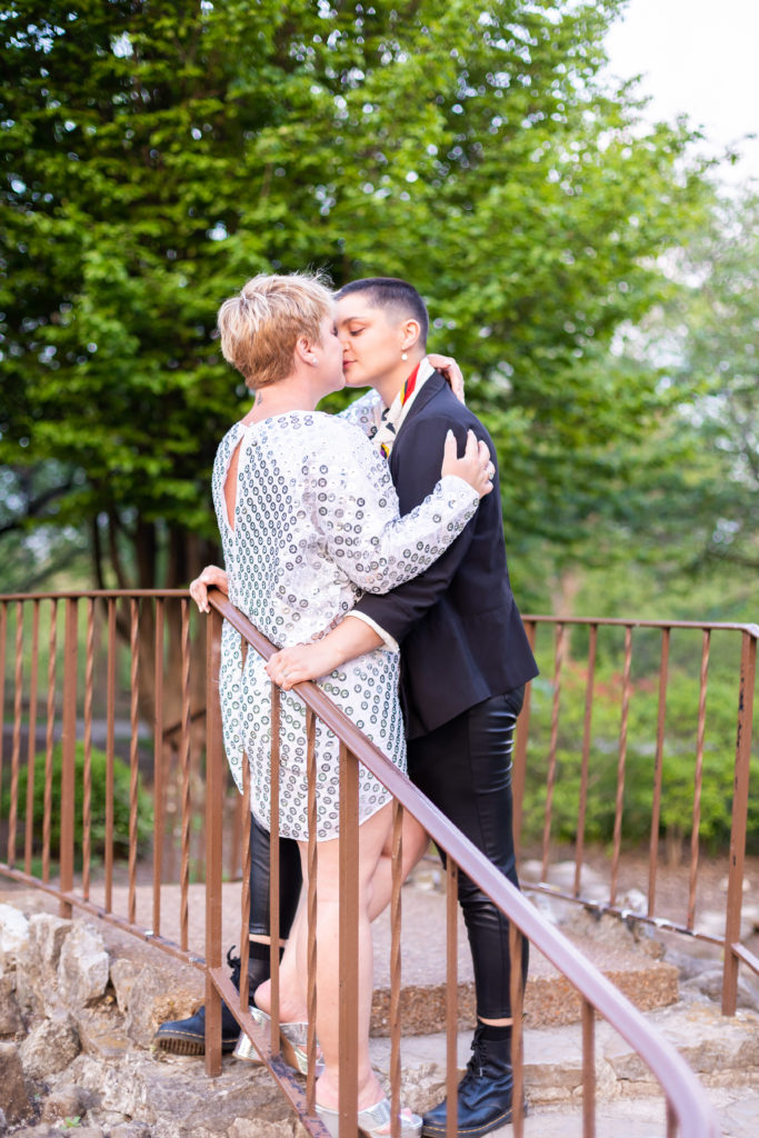 brides kissing during elopement