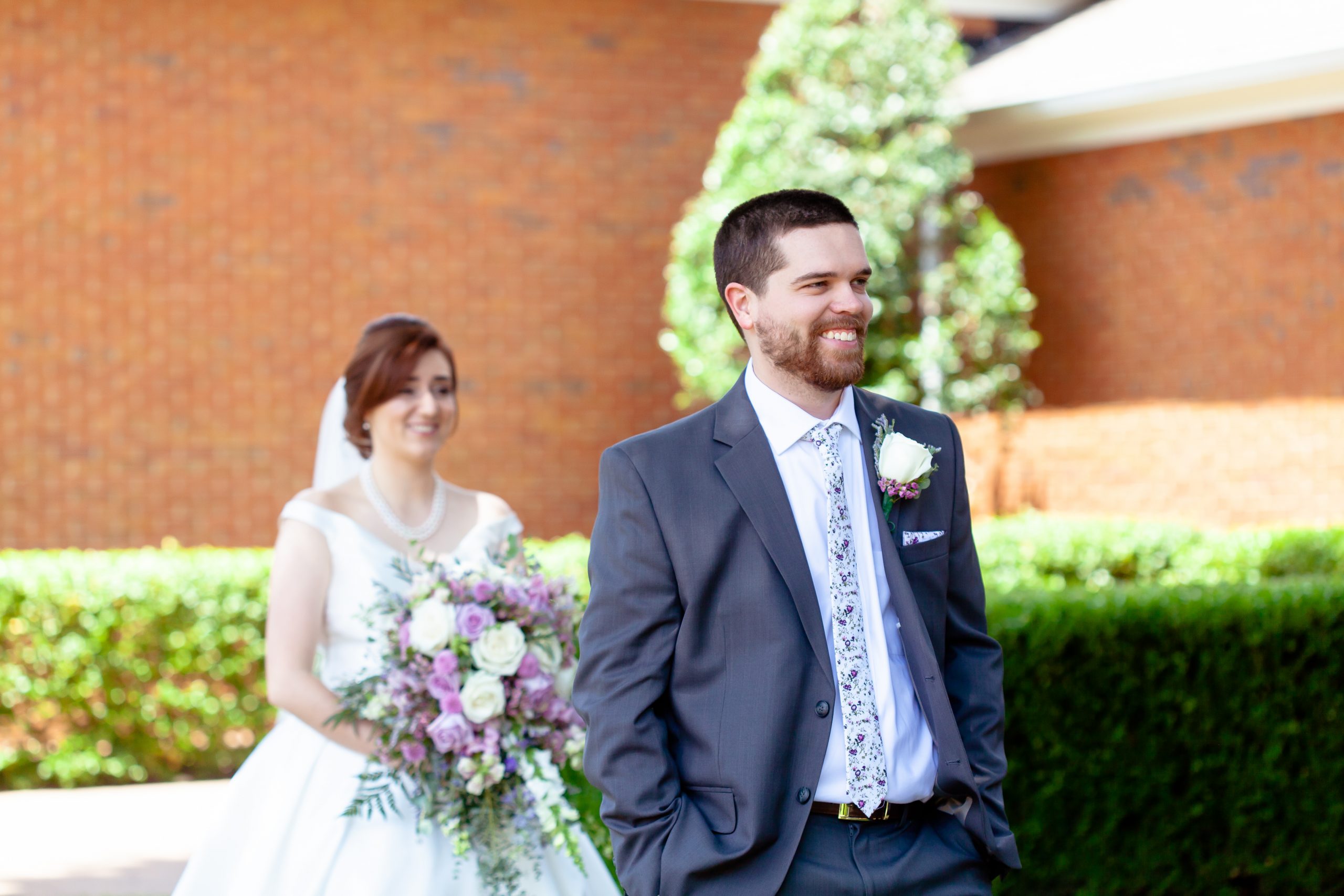 bride-groom-tennessee-wedding-first-look